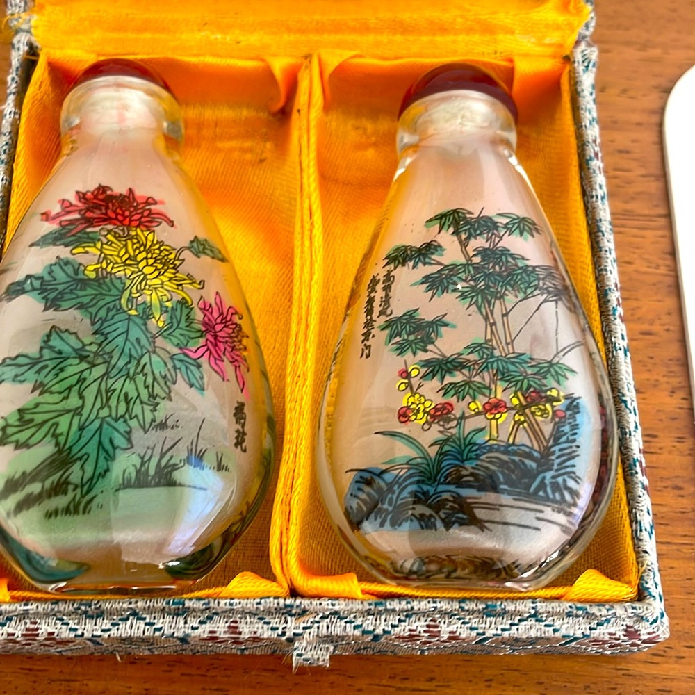 Chinese traditional art snuff bottles